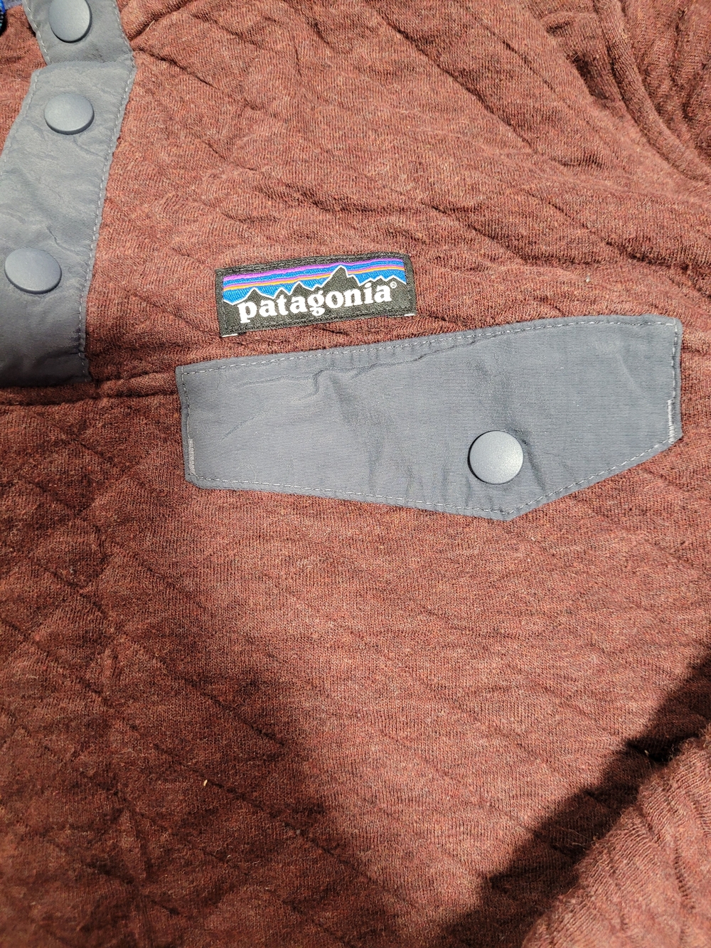 Patagonia Quilted Pullover Sweatshirt - Maroon with Gray Trim - Picture 3 of 4